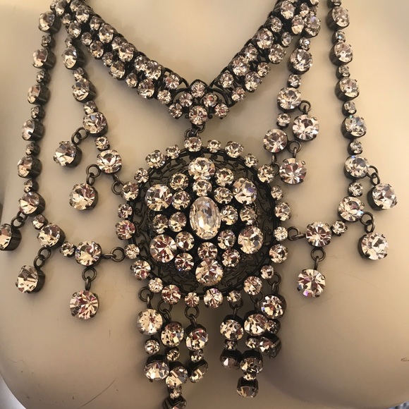 Gucci Runway Necklace - Picture 2 of 5